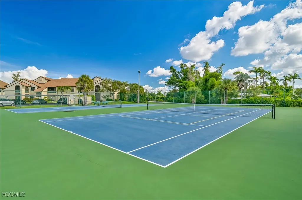 8366 Charter Club Circle Fort Myers FL 33919