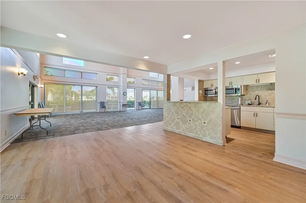 8366 Charter Club Circle Fort Myers FL 33919