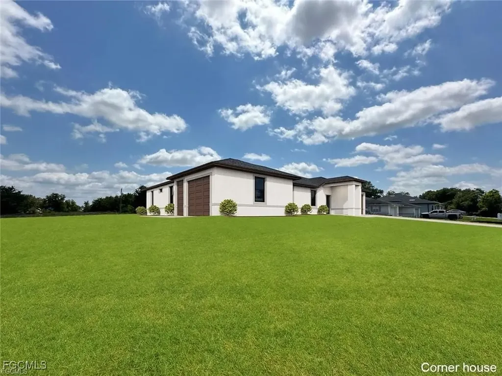 1101/1103 Homer Avenue S Lehigh Acres FL 33973