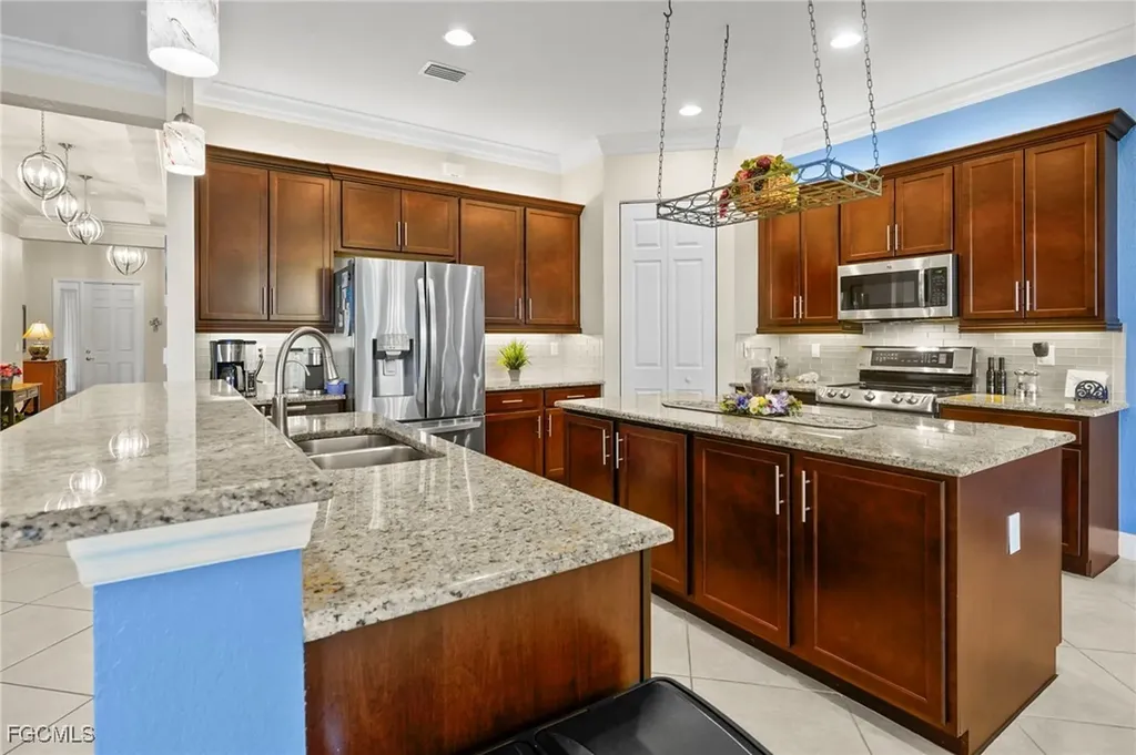 11683 Meadowrun Circle Fort Myers FL 33913