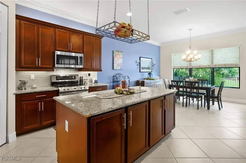 11683 Meadowrun Circle Fort Myers FL 33913