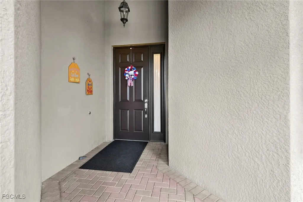 11683 Meadowrun Circle Fort Myers FL 33913