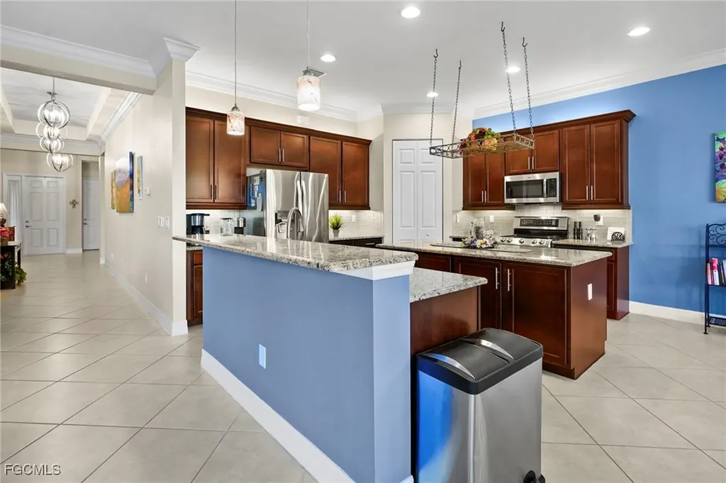 11683 Meadowrun Circle Fort Myers FL 33913