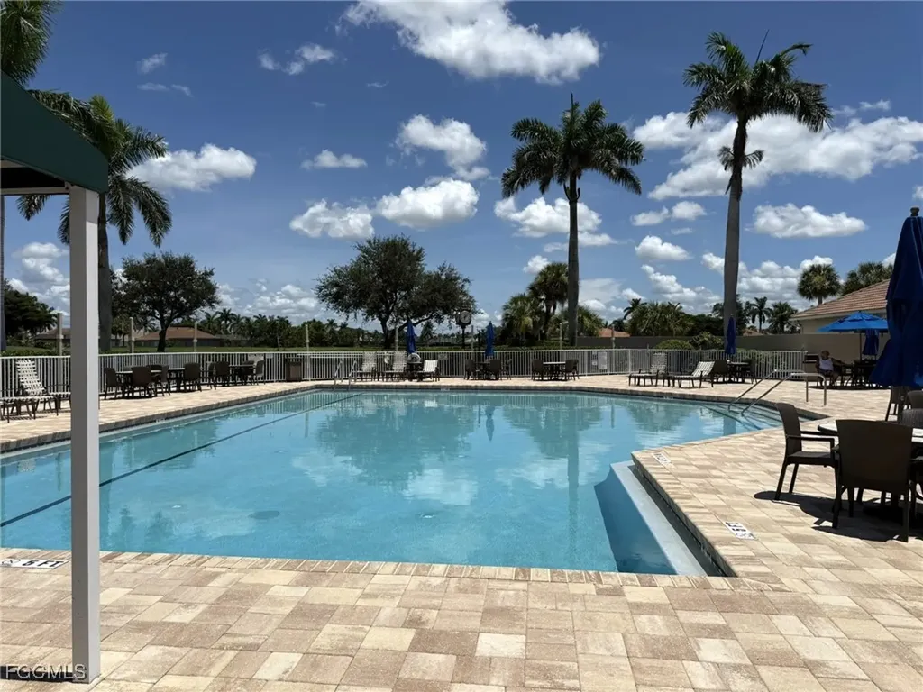 8853 Middlebrook Drive Fort Myers FL 33908