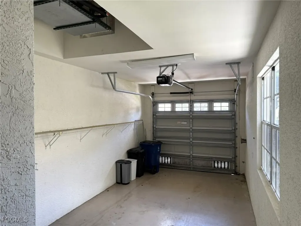 8853 Middlebrook Drive Fort Myers FL 33908