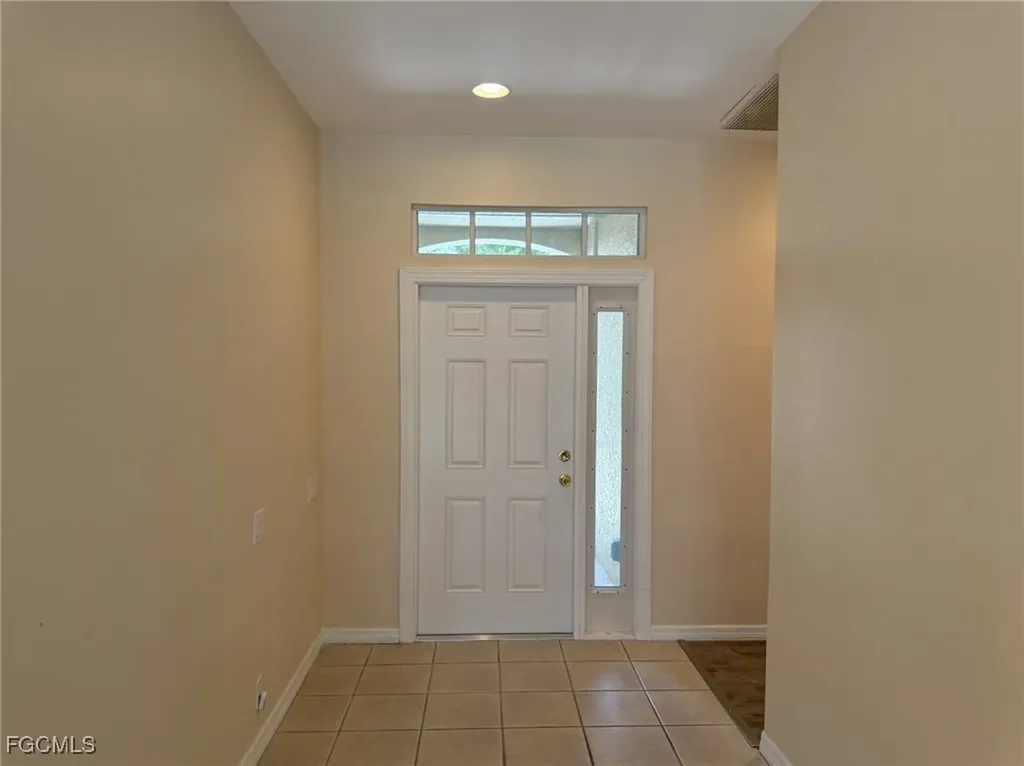 8853 Middlebrook Drive Fort Myers FL 33908