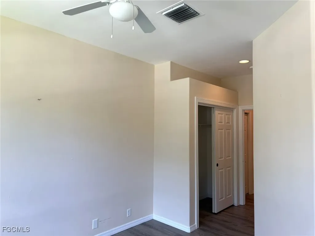 8853 Middlebrook Drive Fort Myers FL 33908