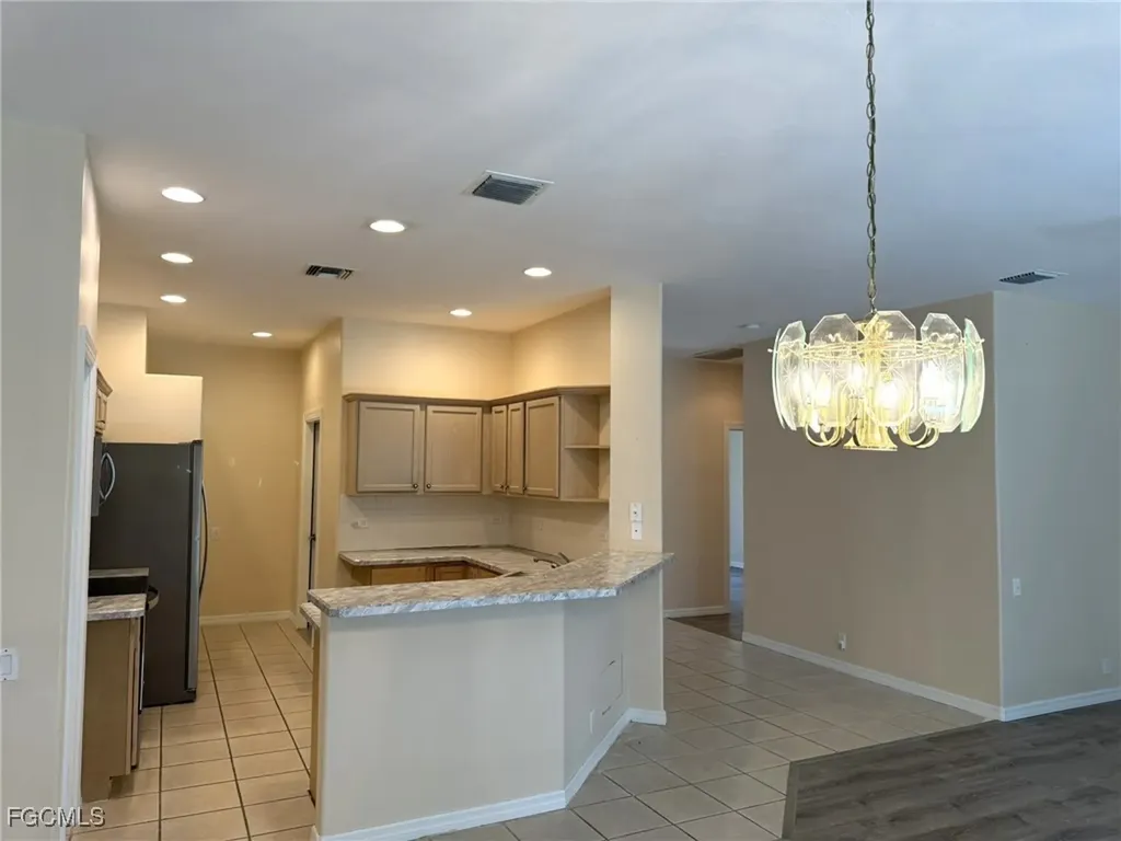 8853 Middlebrook Drive Fort Myers FL 33908