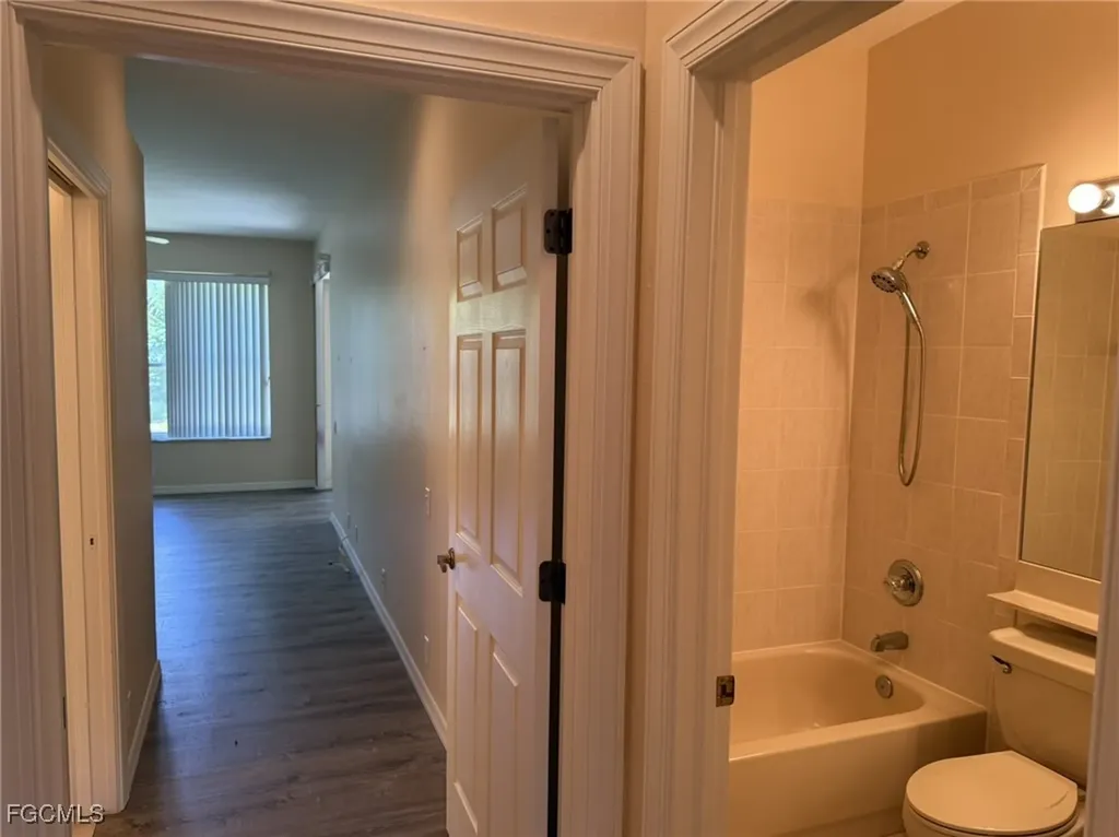 8853 Middlebrook Drive Fort Myers FL 33908