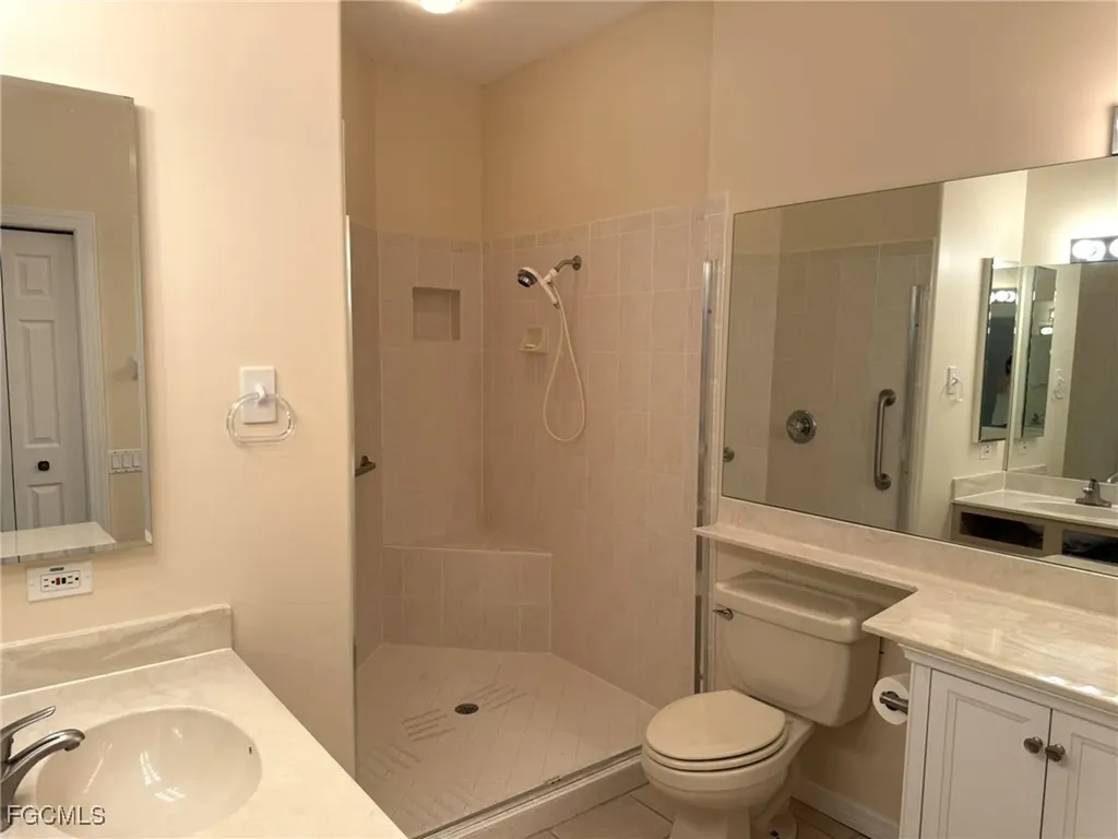 8853 Middlebrook Drive Fort Myers FL 33908