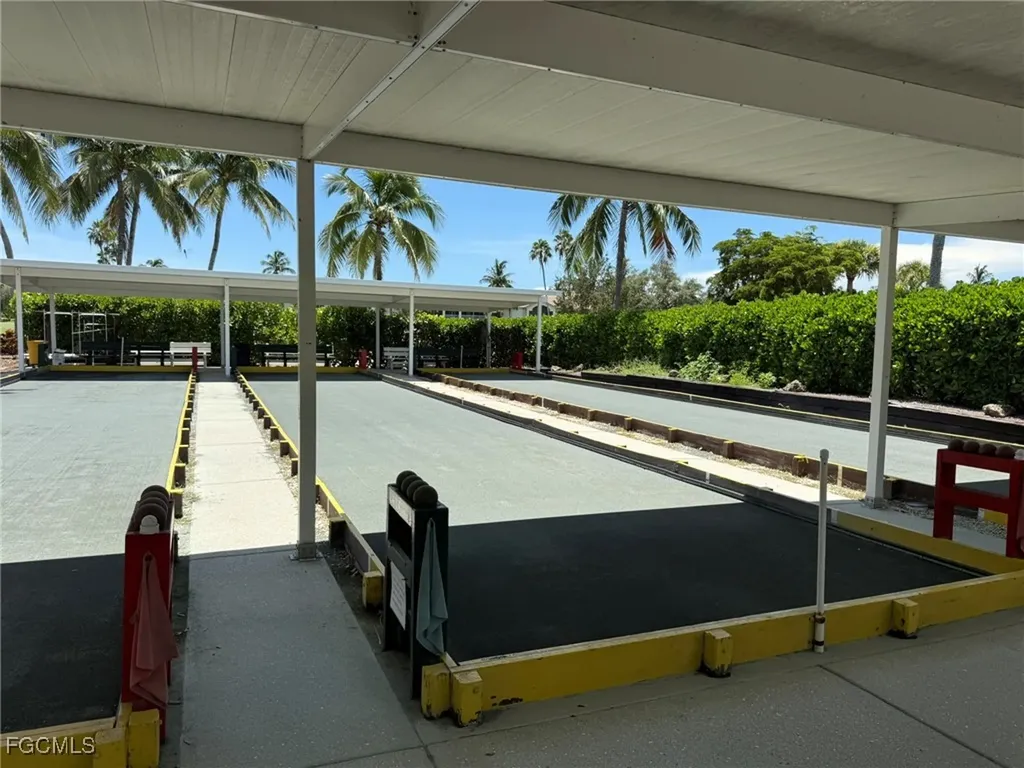 8853 Middlebrook Drive Fort Myers FL 33908