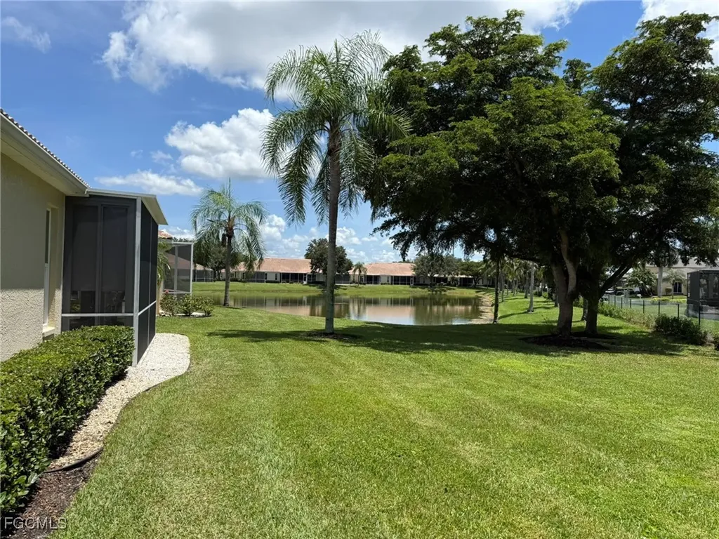 8853 Middlebrook Drive Fort Myers FL 33908