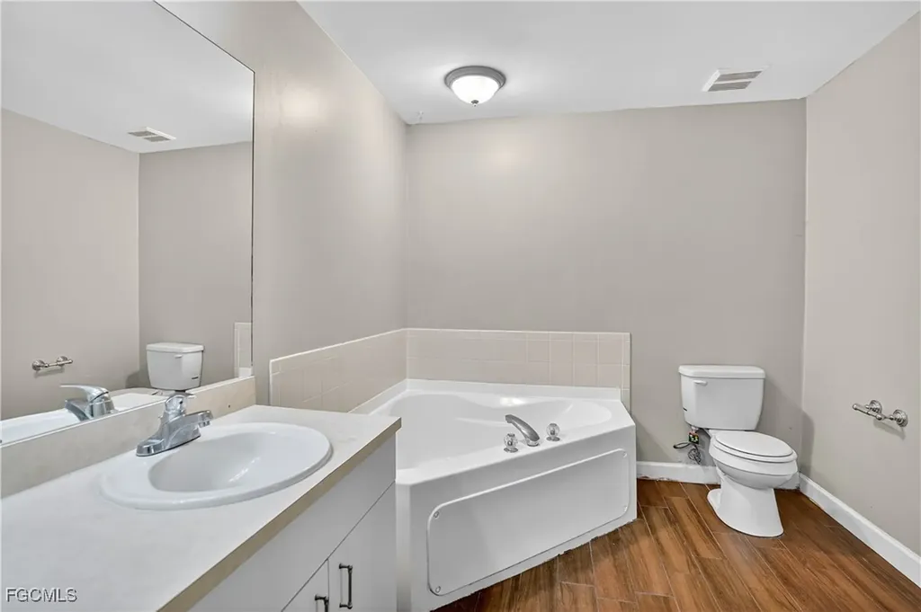 8811 Buckingham Road Fort Myers FL 33905