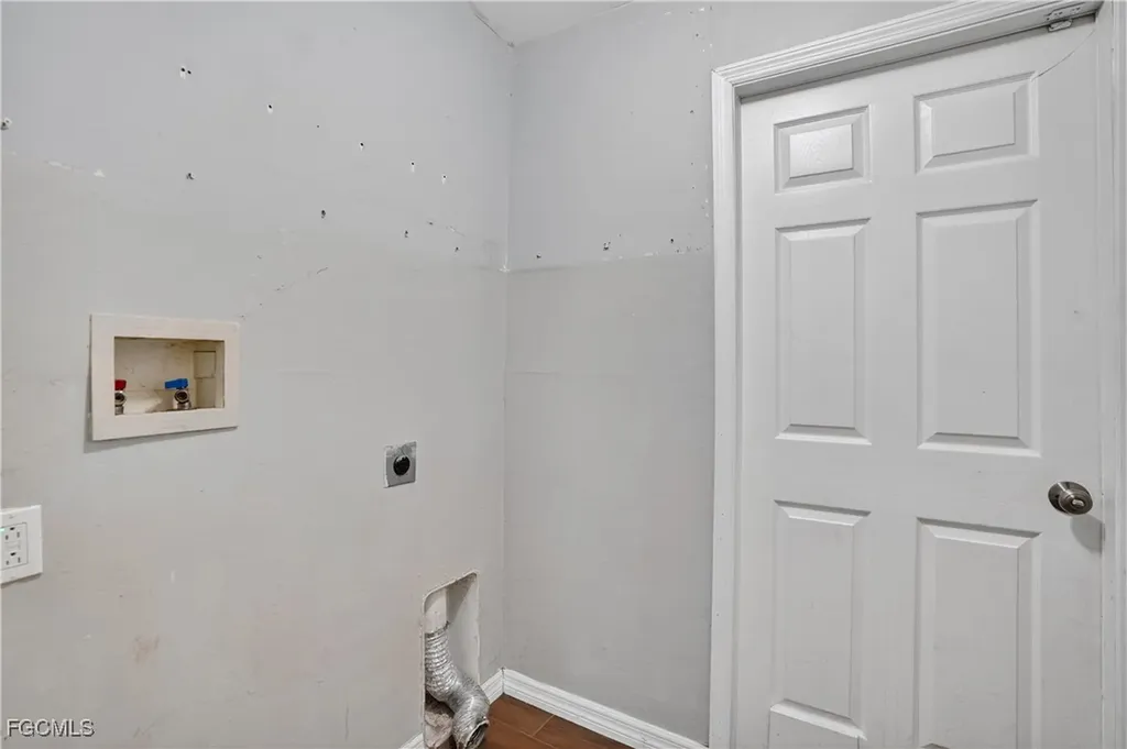 8811 Buckingham Road Fort Myers FL 33905