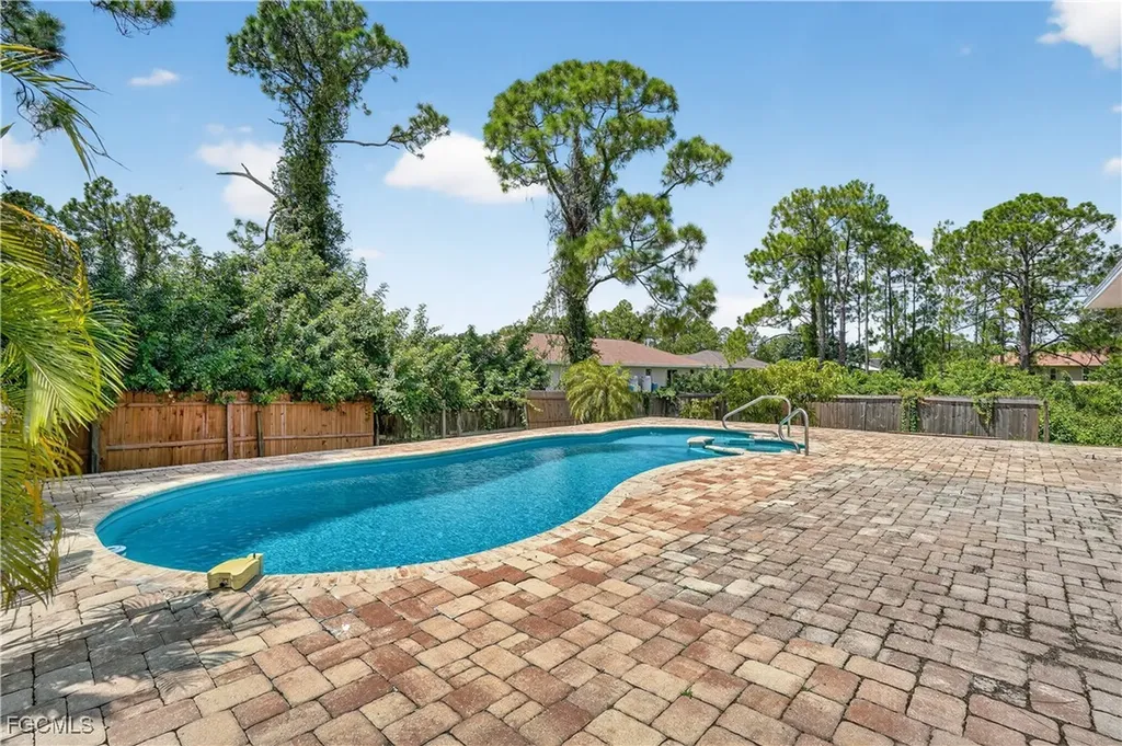 8811 Buckingham Road Fort Myers FL 33905