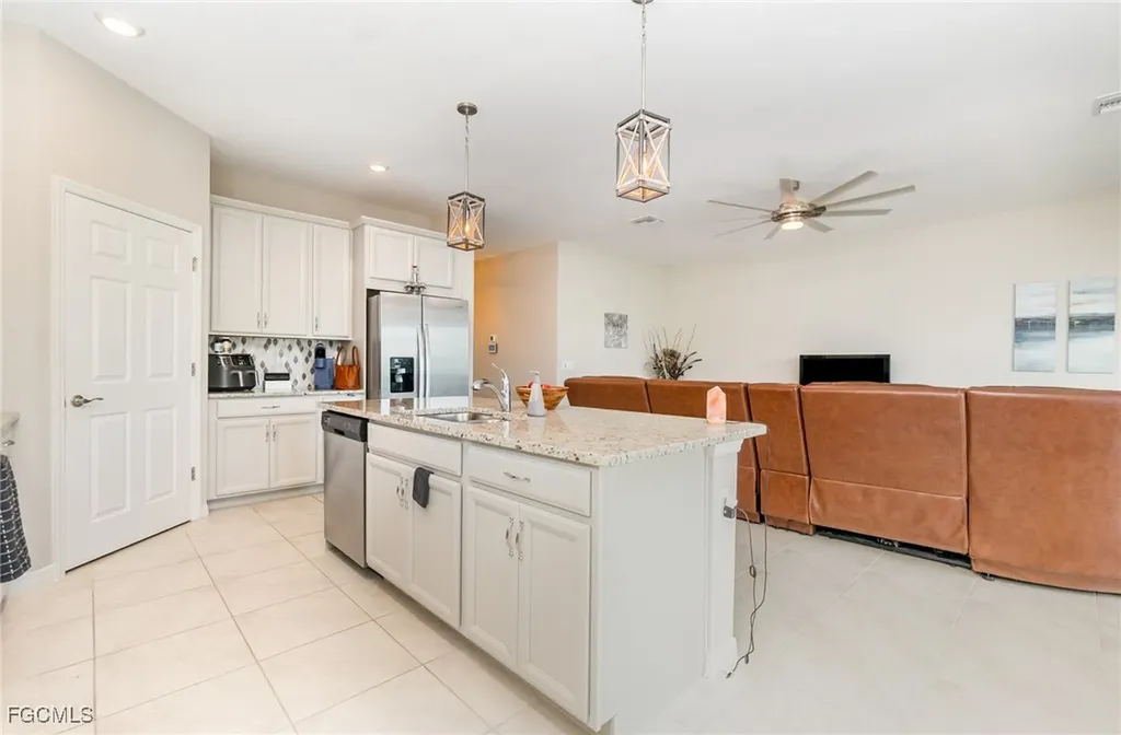 3289 Apple Blossom Drive S Alva FL 33920