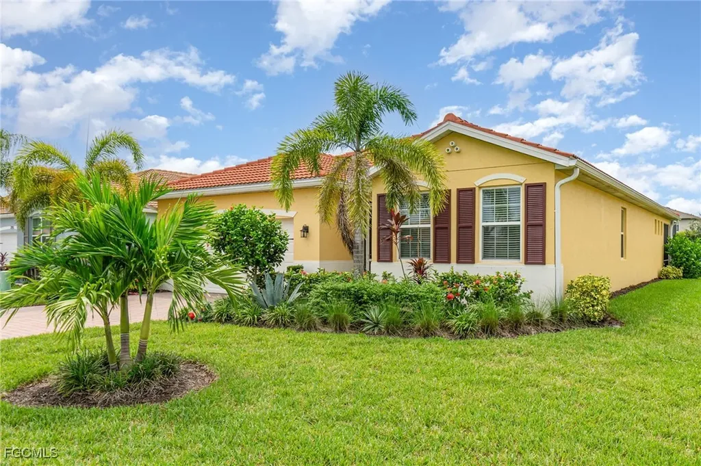 3289 Apple Blossom Drive S Alva FL 33920