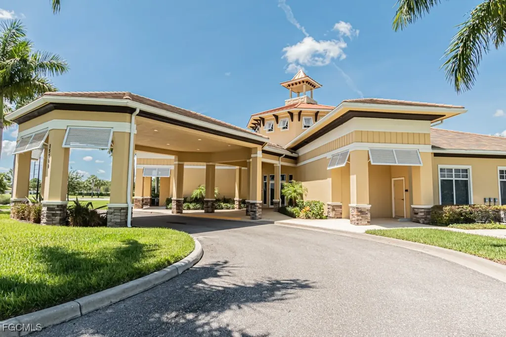 3289 Apple Blossom Drive S Alva FL 33920