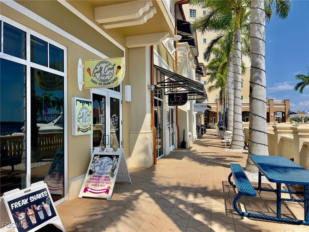 6026 Tarpon Estates Court Cape Coral FL 33914