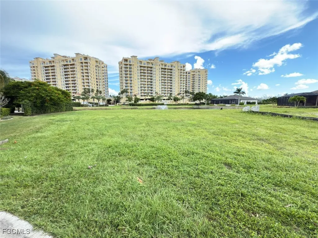 6026 Tarpon Estates Court Cape Coral FL 33914