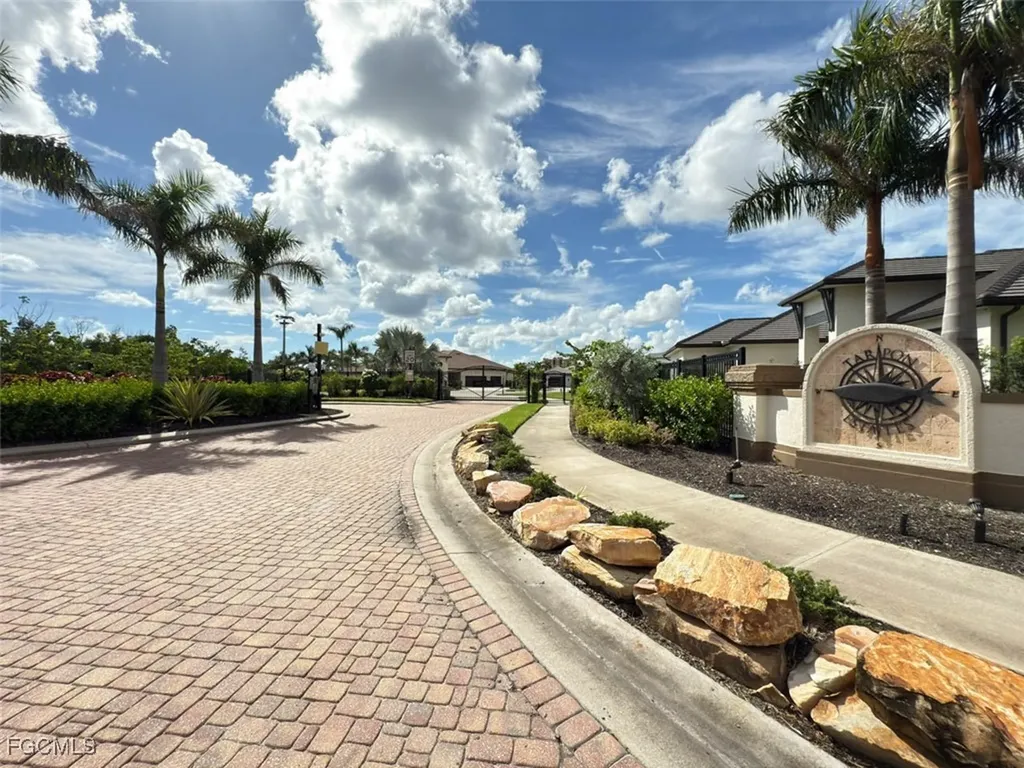 6026 Tarpon Estates Court Cape Coral FL 33914