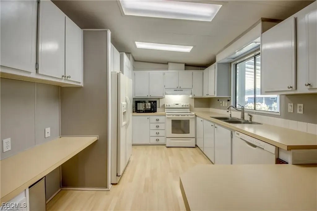 9745 Lake Fairways Boulevard North Fort Myers FL 33903