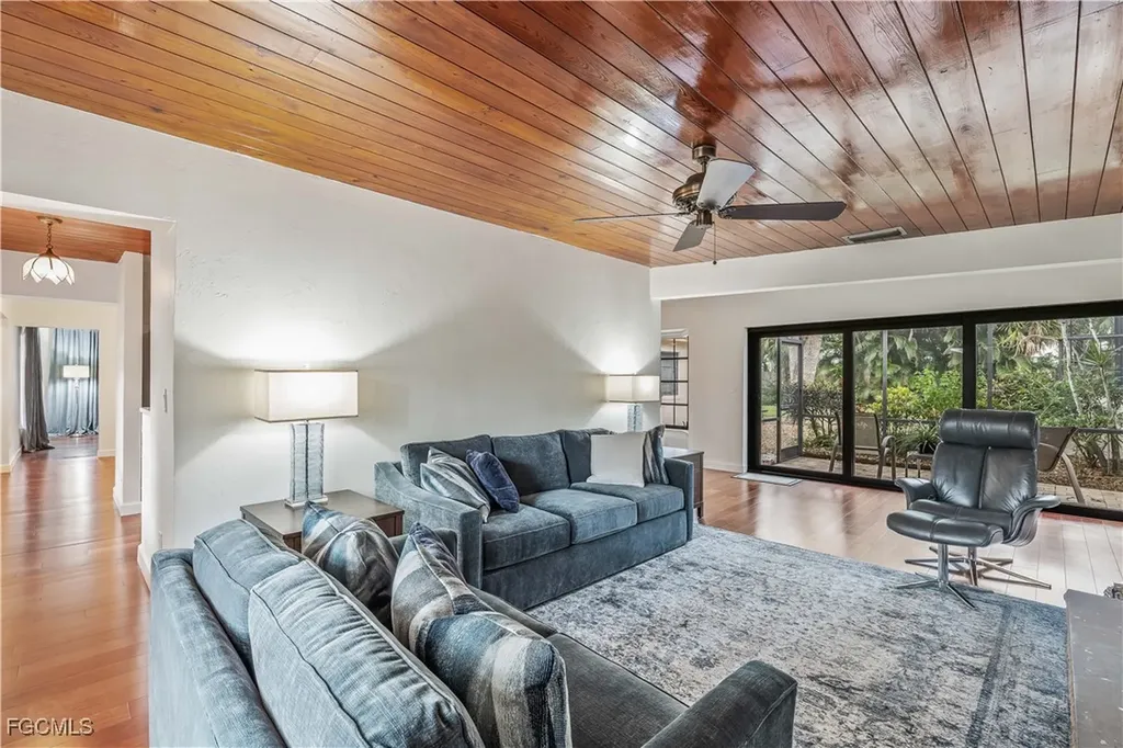 3209 W Riverside Drive Fort Myers FL 33901