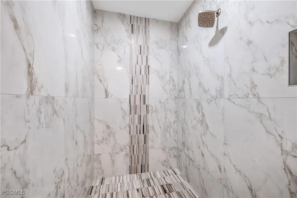 3209 W Riverside Drive Fort Myers FL 33901