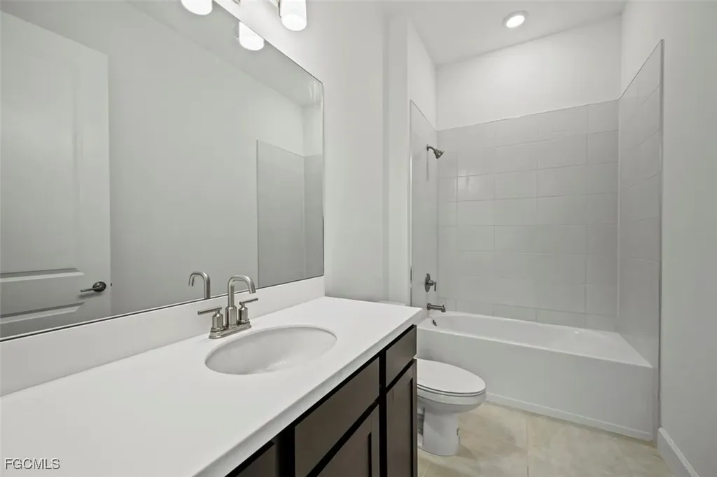 11902 Raggio Drive Fort Myers FL 33913