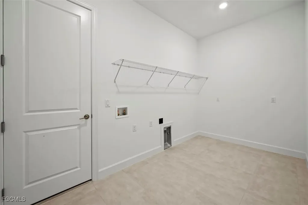 11902 Raggio Drive Fort Myers FL 33913