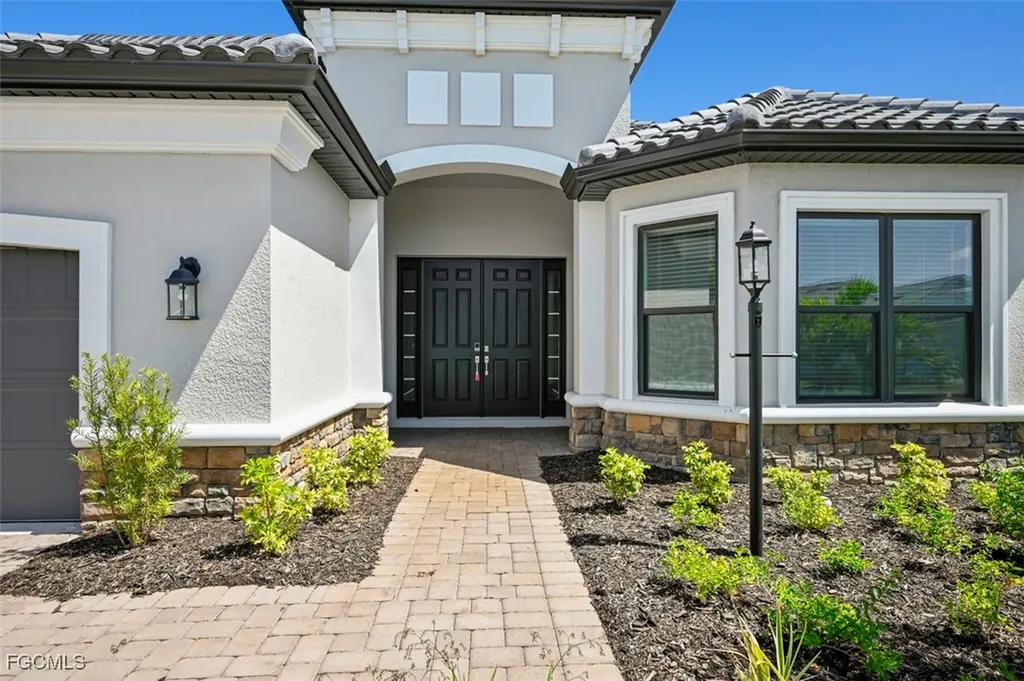 11902 Raggio Drive Fort Myers FL 33913