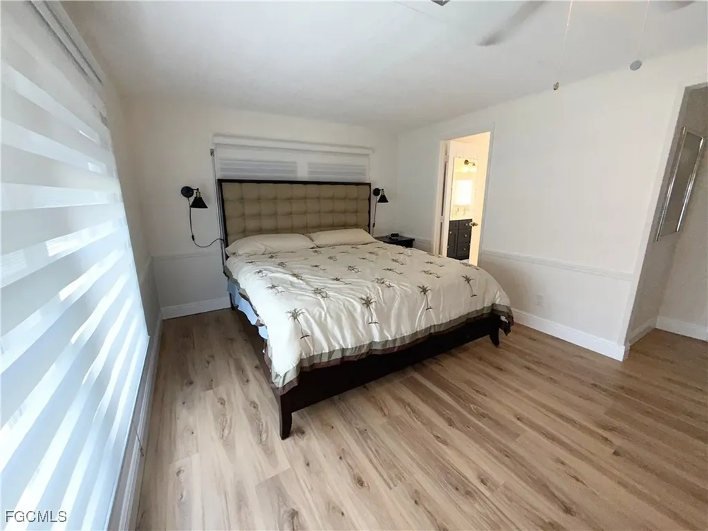 5513 Sir Walter Way North Fort Myers FL 33917