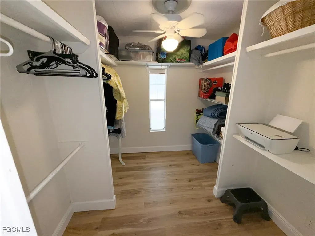 5513 Sir Walter Way North Fort Myers FL 33917