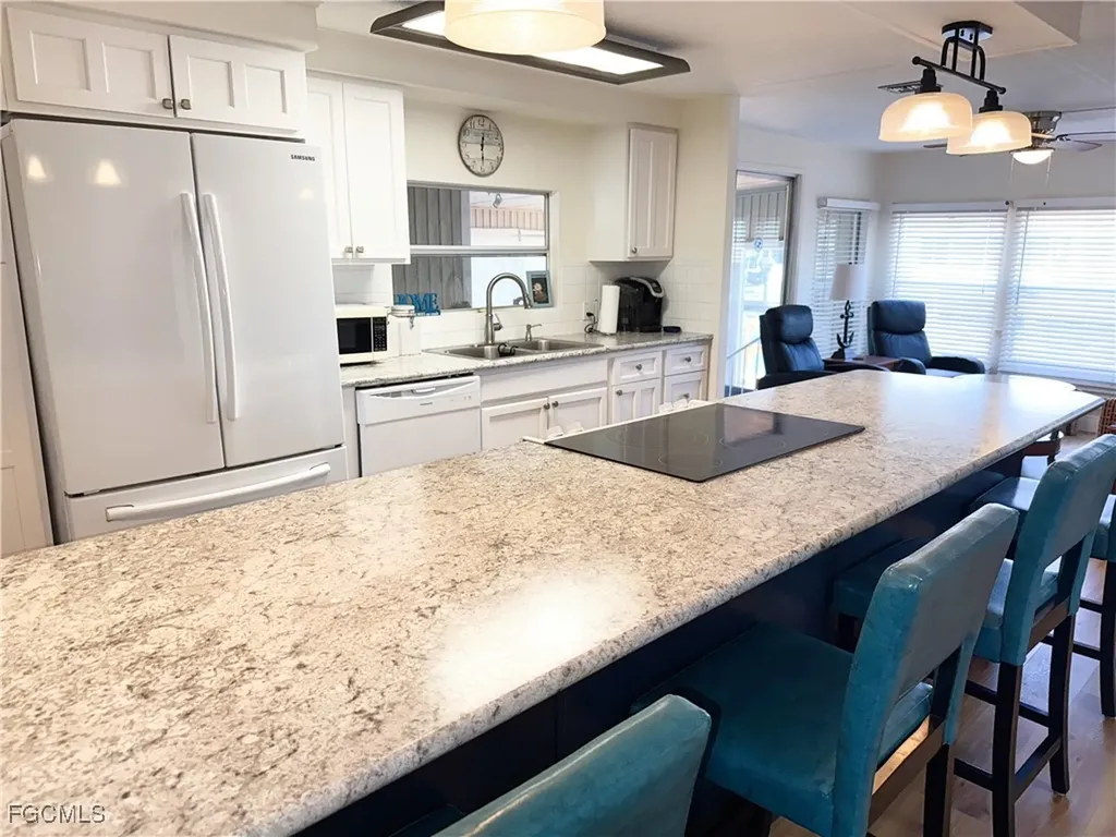 5513 Sir Walter Way North Fort Myers FL 33917