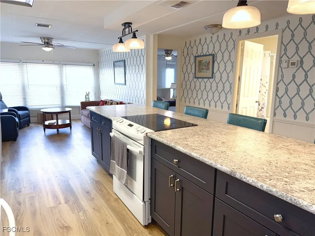 5513 Sir Walter Way North Fort Myers FL 33917