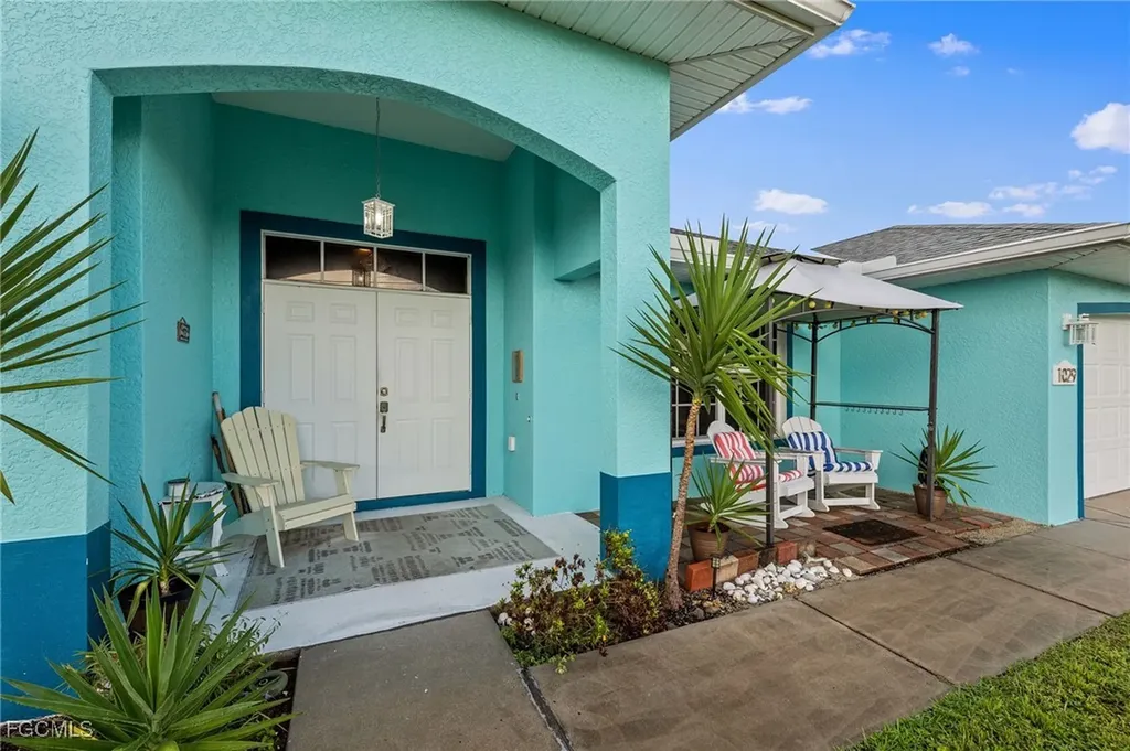 1029 NW Juanita Place Cape Coral FL 33993