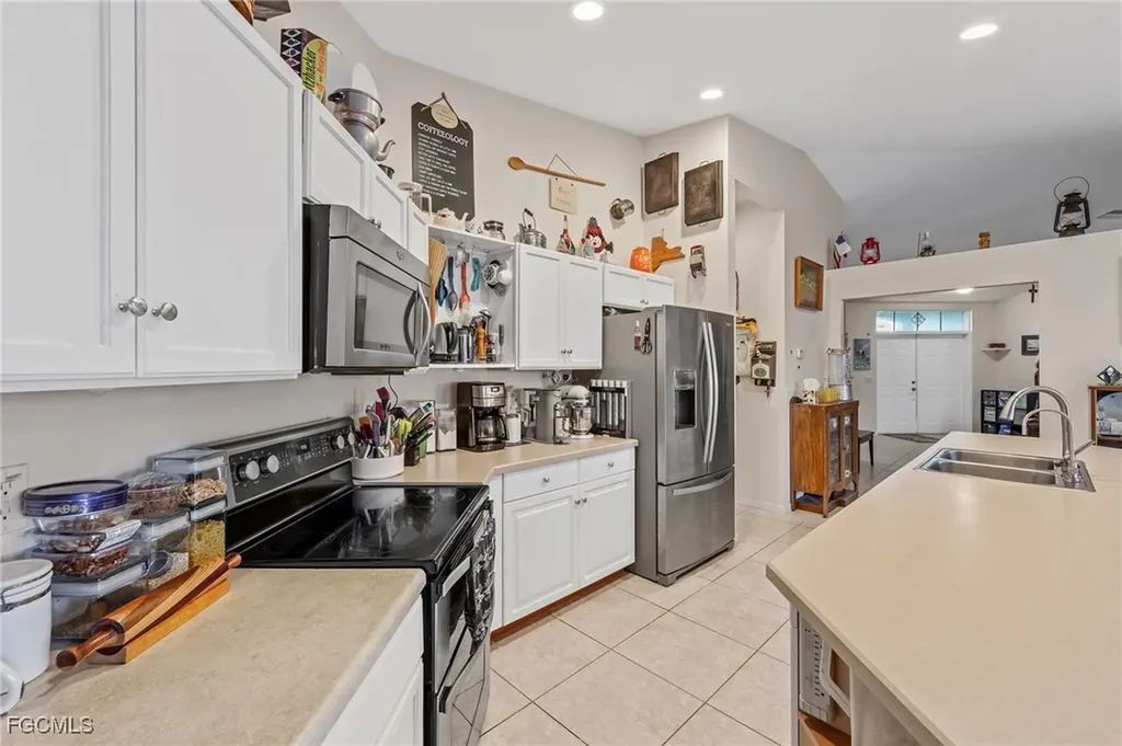 1029 NW Juanita Place Cape Coral FL 33993