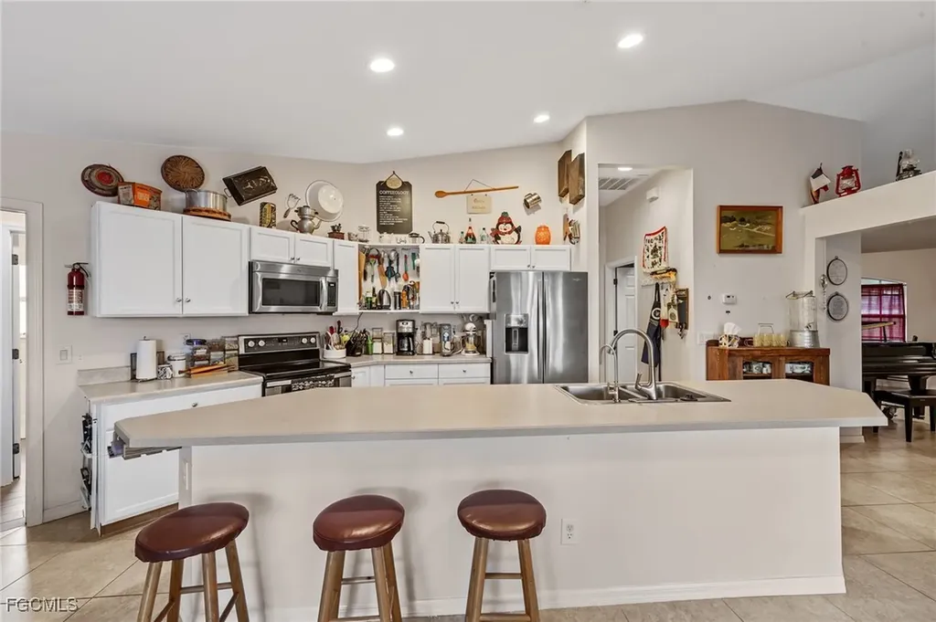 1029 NW Juanita Place Cape Coral FL 33993