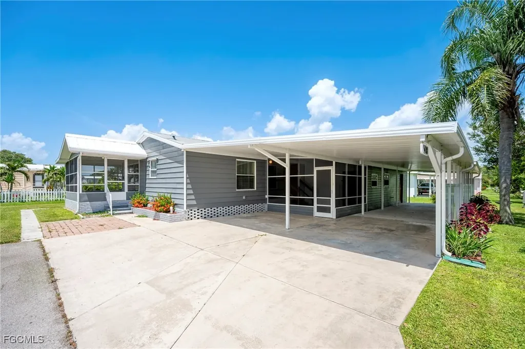 5418 Countrydale Court Fort Myers FL 33905