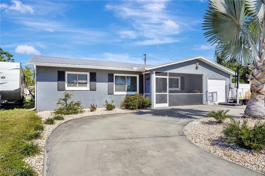 1473 Xavier Avenue Fort Myers FL 33919