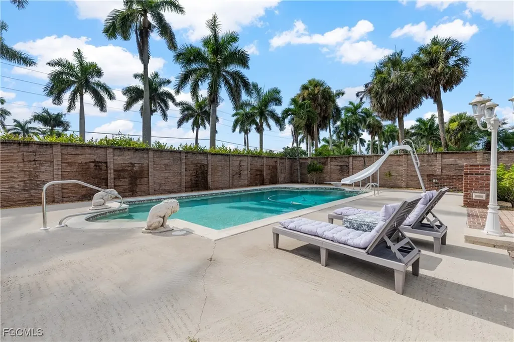 1334 Longwood Drive Fort Myers FL 33919