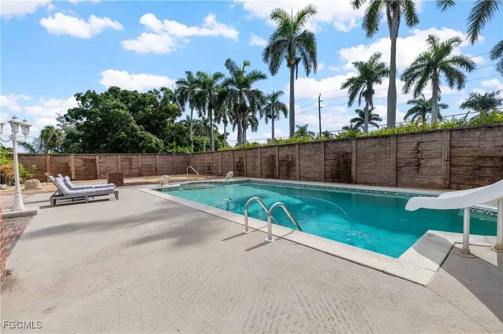 1334 Longwood Drive Fort Myers FL 33919