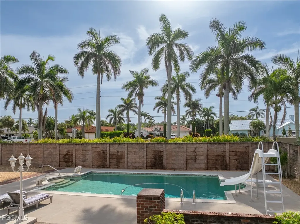 1334 Longwood Drive Fort Myers FL 33919