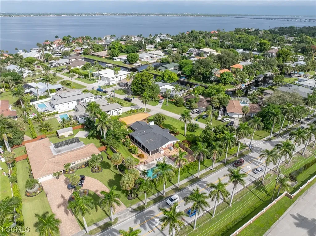 1334 Longwood Drive Fort Myers FL 33919