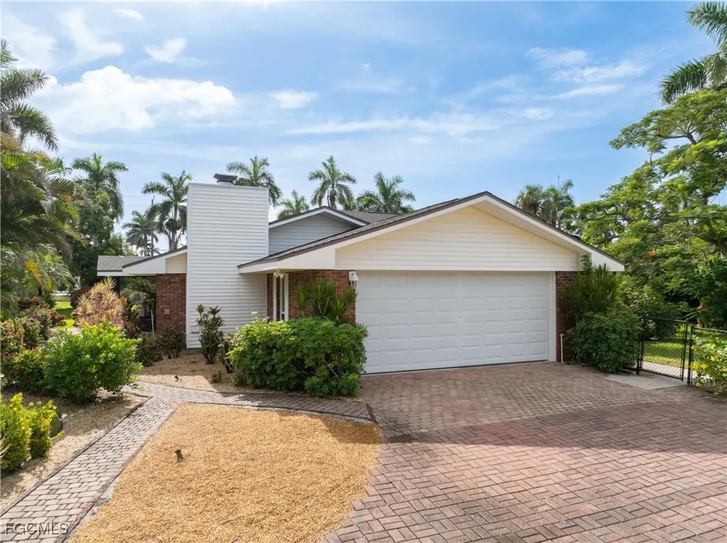 1334 Longwood Drive Fort Myers FL 33919