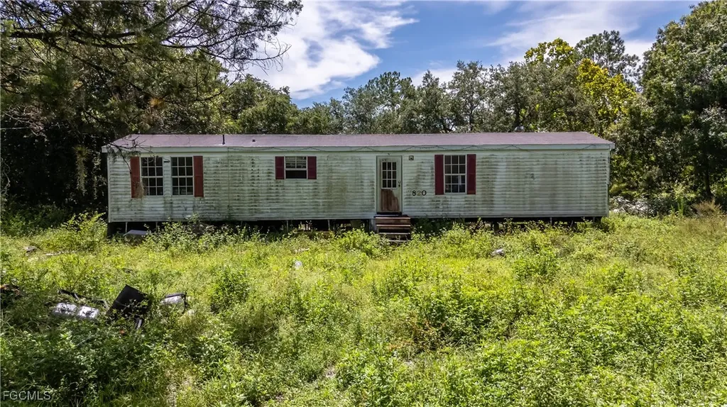 820 S Mayoral Street Clewiston FL 33440