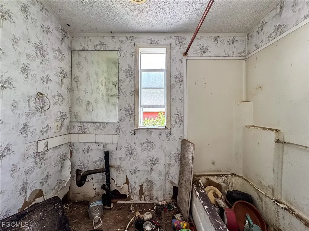 820 S Mayoral Street Clewiston FL 33440