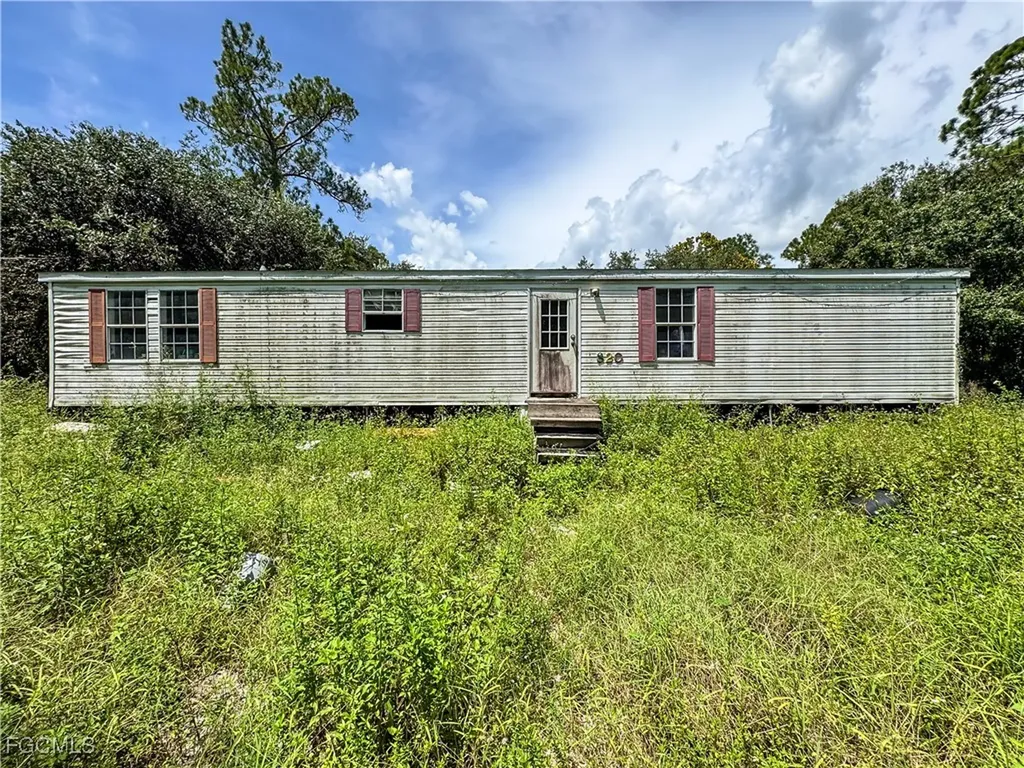 820 S Mayoral Street Clewiston FL 33440