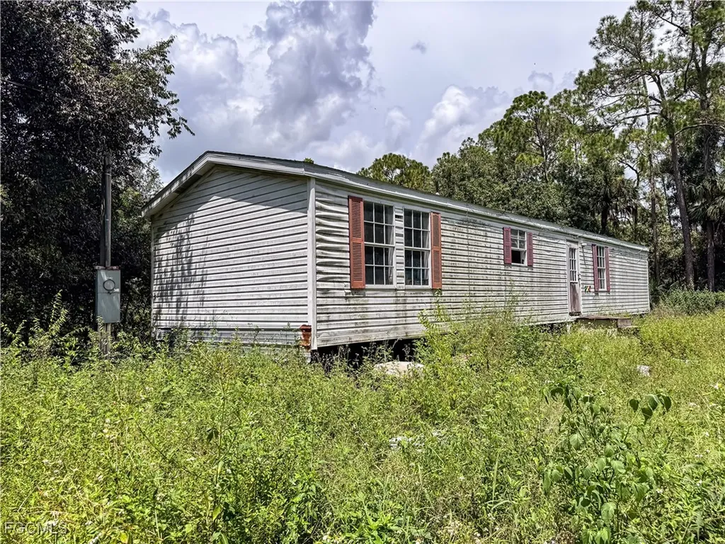 820 S Mayoral Street Clewiston FL 33440