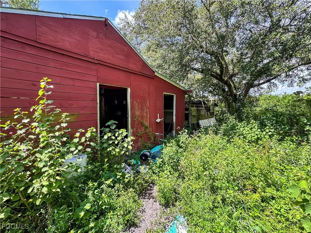 820 S Mayoral Street Clewiston FL 33440